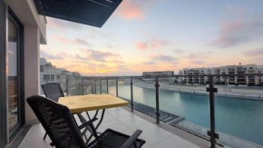 Marina Marassi Duplex with penthouse direct Canal view